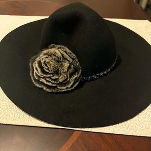 Saks Fifth Ave Wool Hat with Leather and Fur Flower